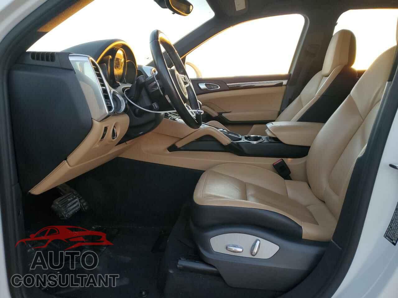 PORSCHE CAYENNE 2016 - WP1AA2A27GLA00405