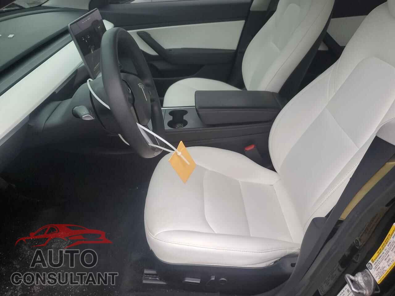 TESLA MODEL 3 2021 - 5YJ3E1EBXMF852846