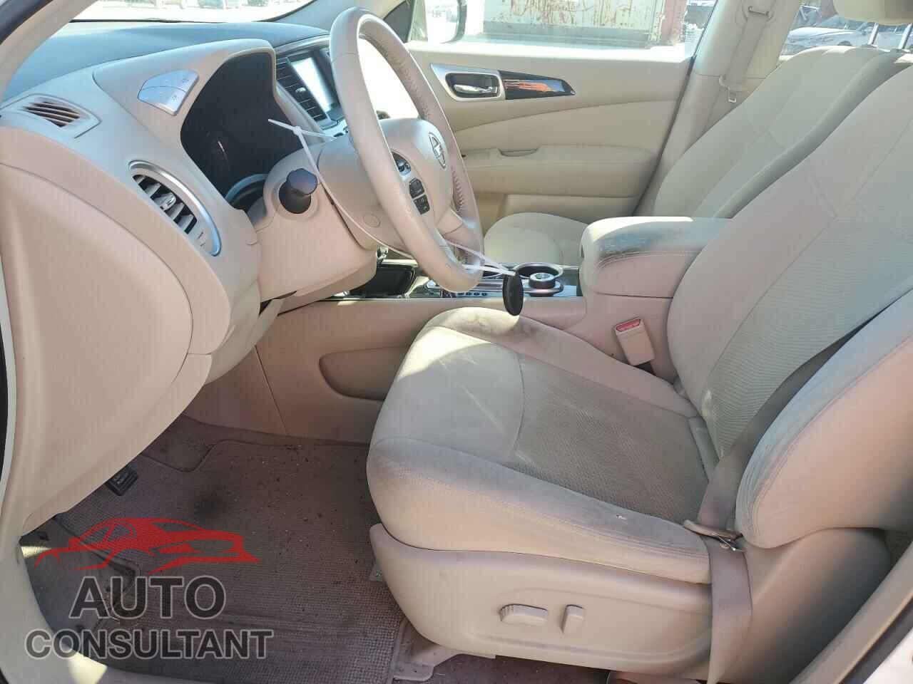 NISSAN PATHFINDER 2013 - 5N1AR2MM8DC656448