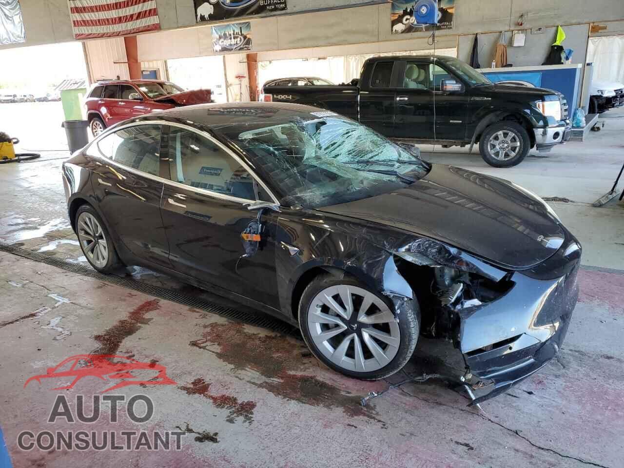 TESLA MODEL 3 2018 - 5YJ3E1EBXJF071630