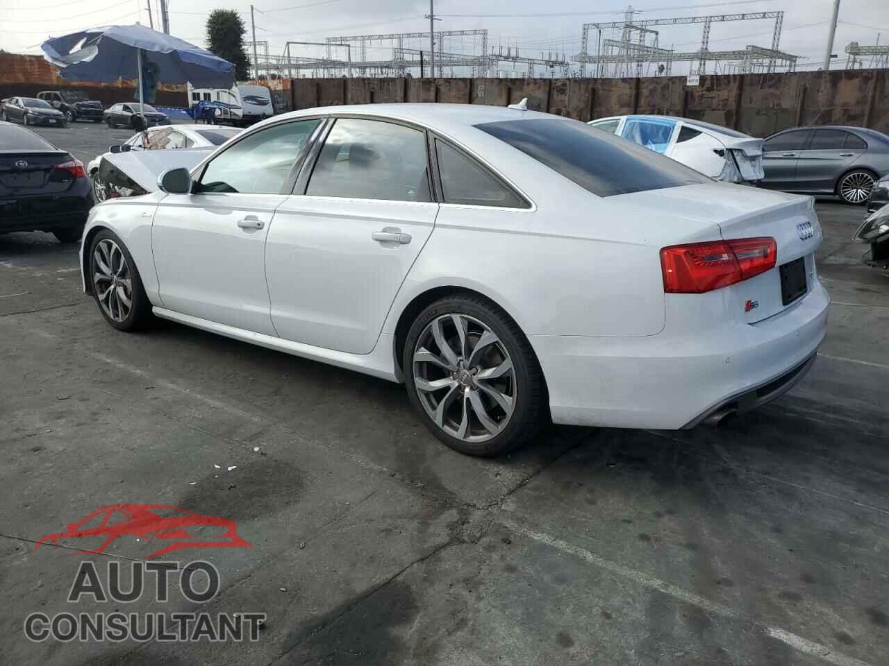 AUDI A6 2013 - WAUHGAFC8DN110533