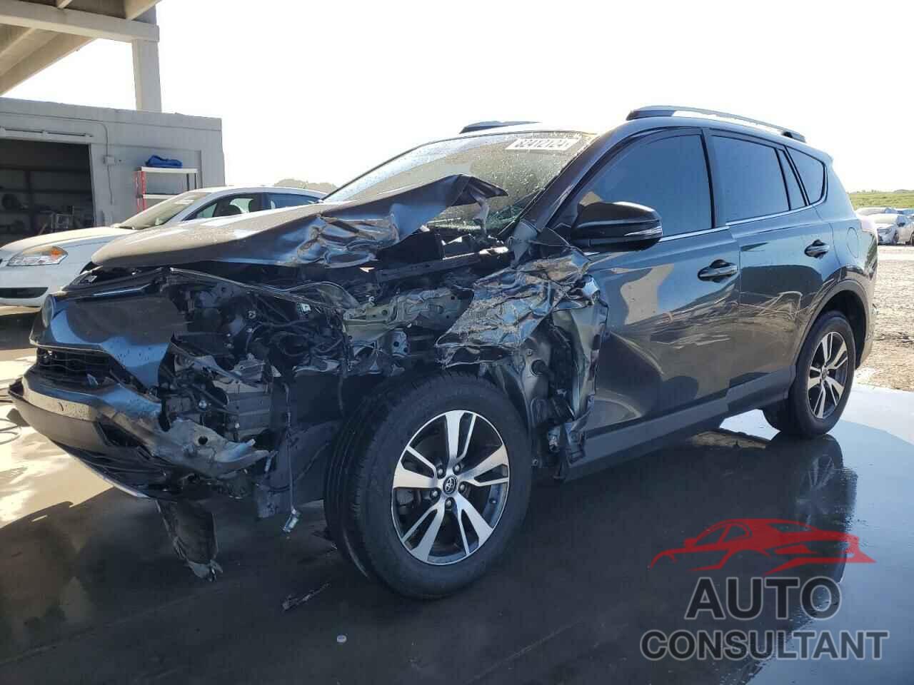 TOYOTA RAV4 2017 - JTMWFREVXHD098458