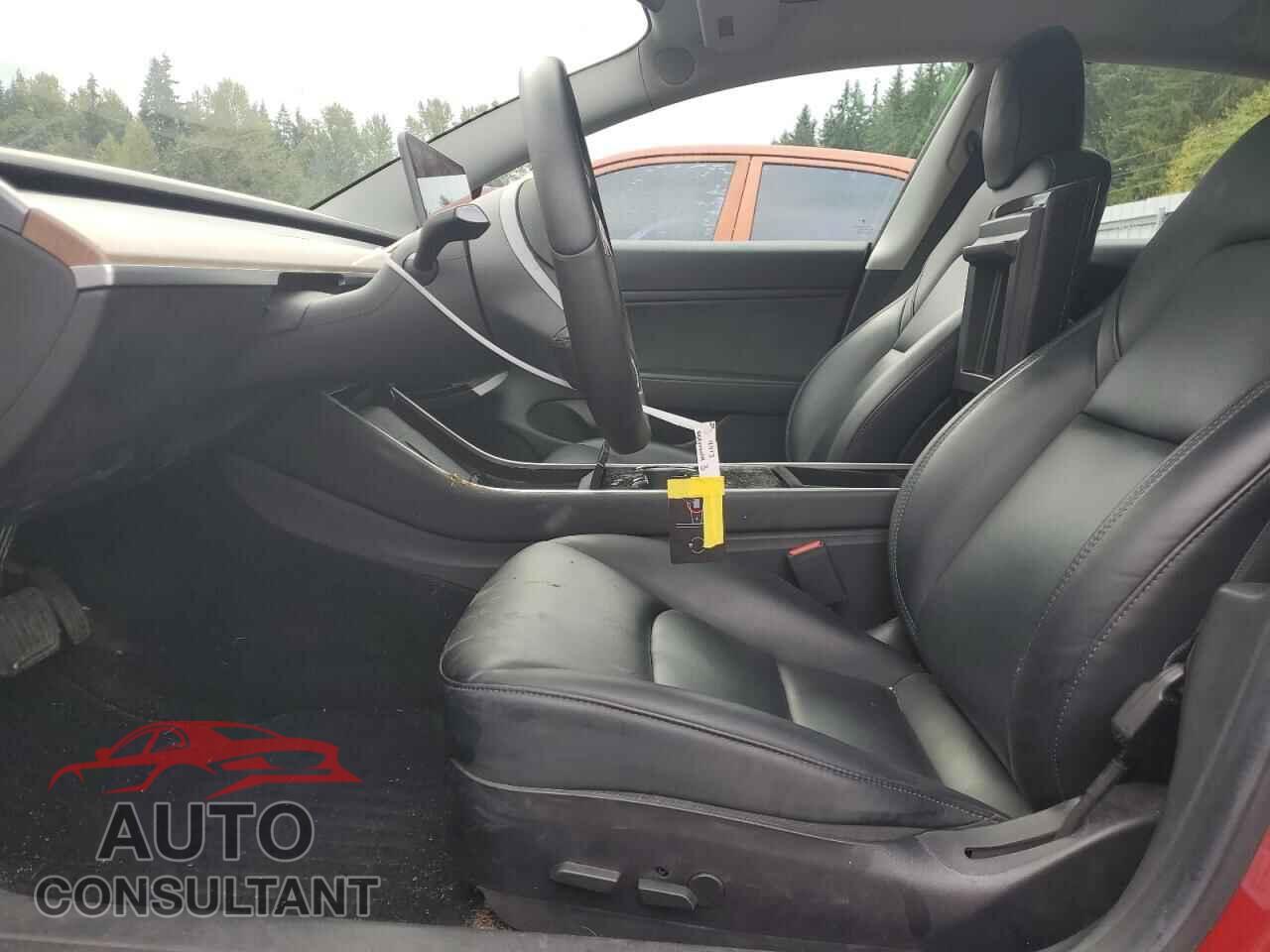 TESLA MODEL 3 2019 - 5YJ3E1EB6KF529746
