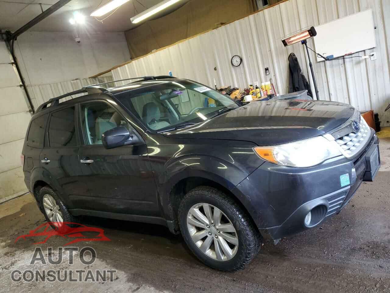 SUBARU FORESTER 2013 - JF2SHAEC2DH420104