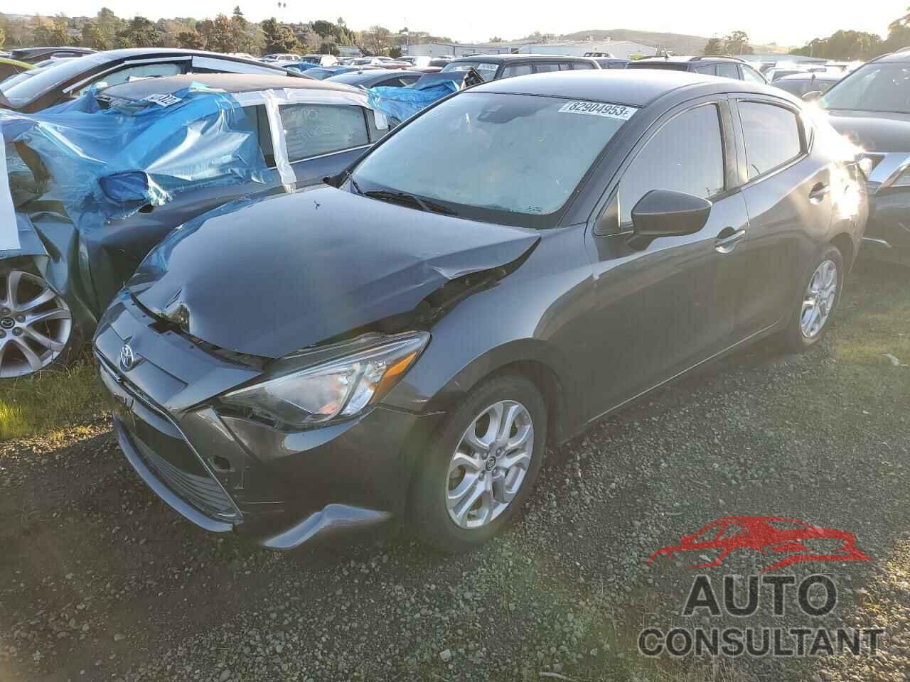 TOYOTA YARIS 2018 - 3MYDLBYV5JY319133