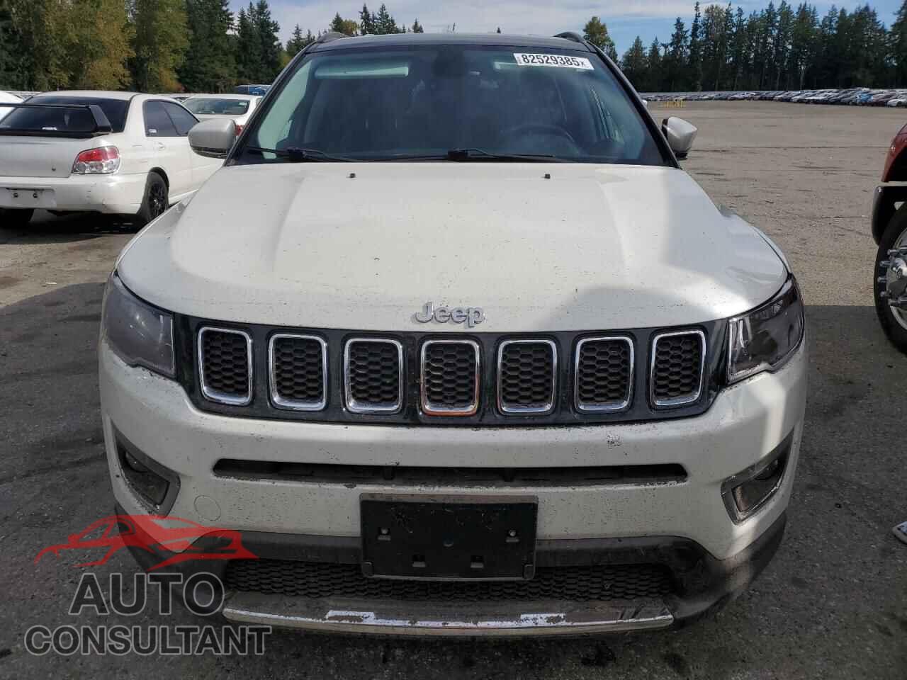 JEEP COMPASS 2018 - 3C4NJDCB8JT373024