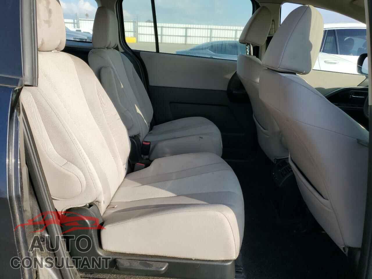 MAZDA 5 2015 - JM1CW2BL7F0187079