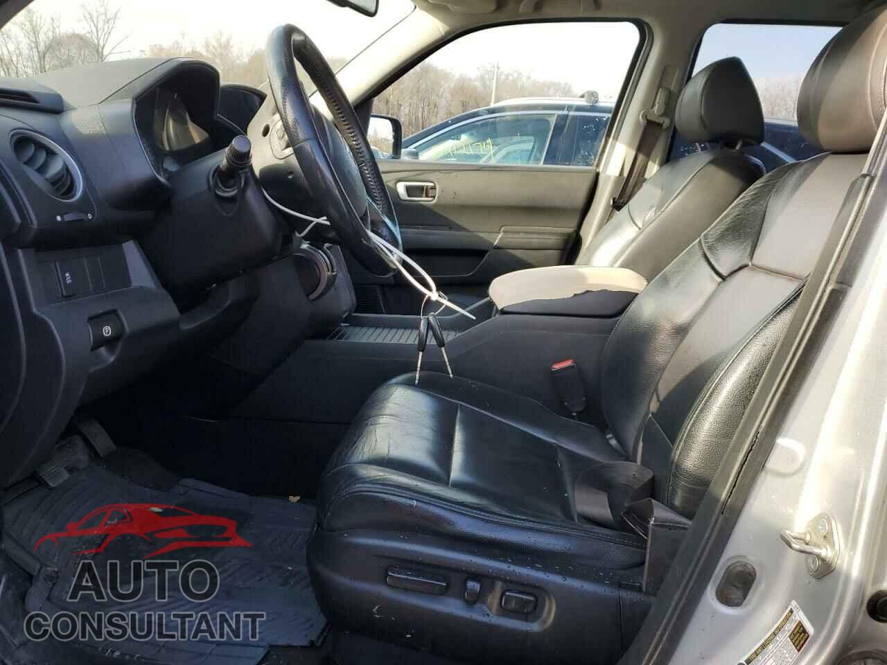 HONDA PILOT 2014 - 5FNYF4H52EB048102
