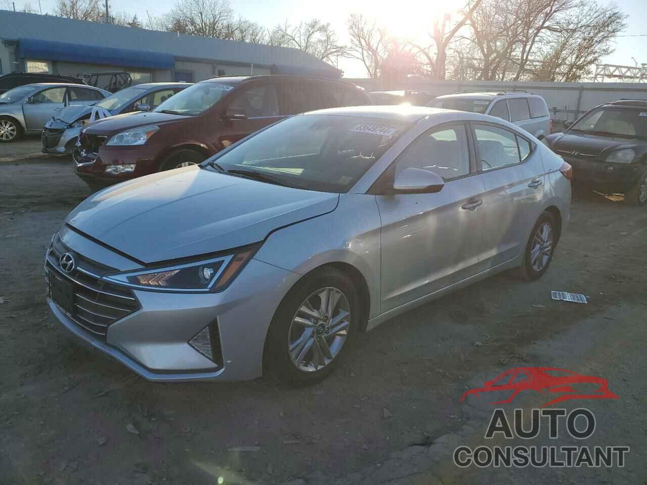 HYUNDAI ELANTRA 2020 - 5NPD84LF0LH535466