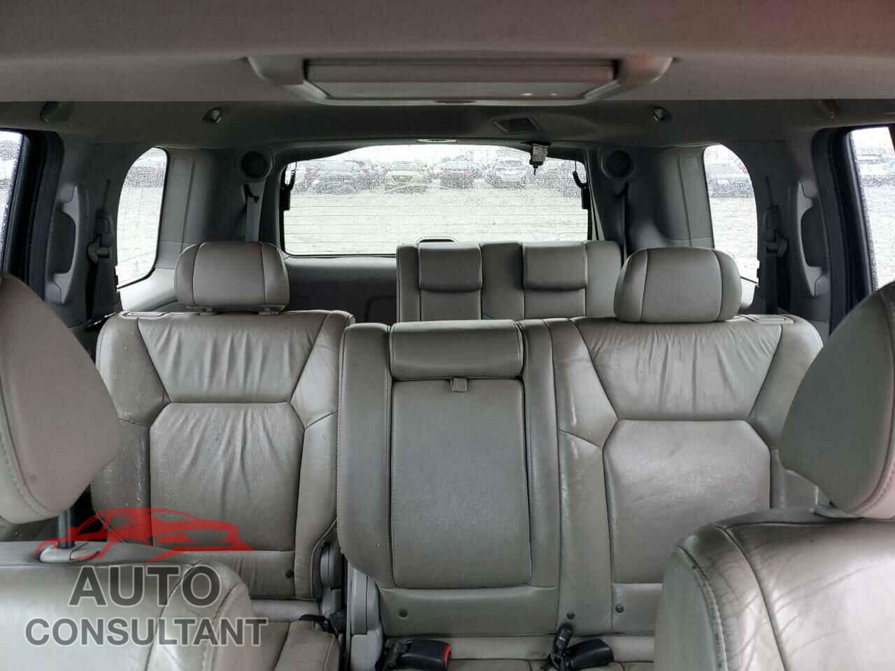 HONDA PILOT 2011 - 5FNYF3H95BB032114