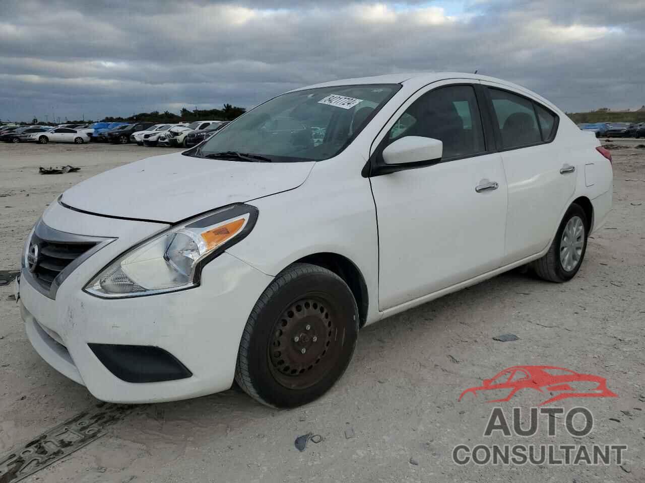 NISSAN VERSA 2018 - 3N1CN7AP5JL881207