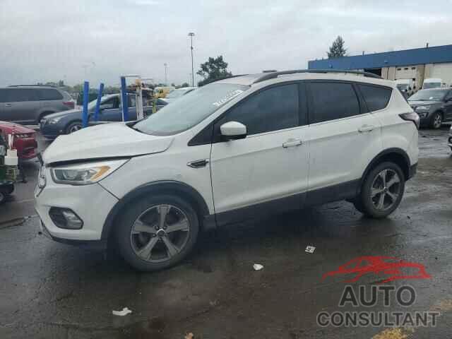 FORD ESCAPE 2017 - 1FMCU0GD4HUA30323