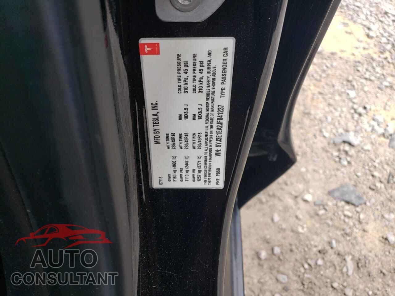TESLA MODEL 3 2018 - 5YJ3E1EA2JF041237