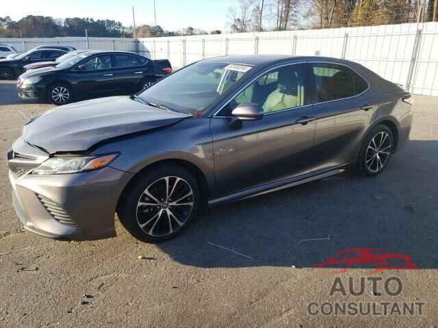 TOYOTA CAMRY 2018 - 4T1B11HK0JU056771