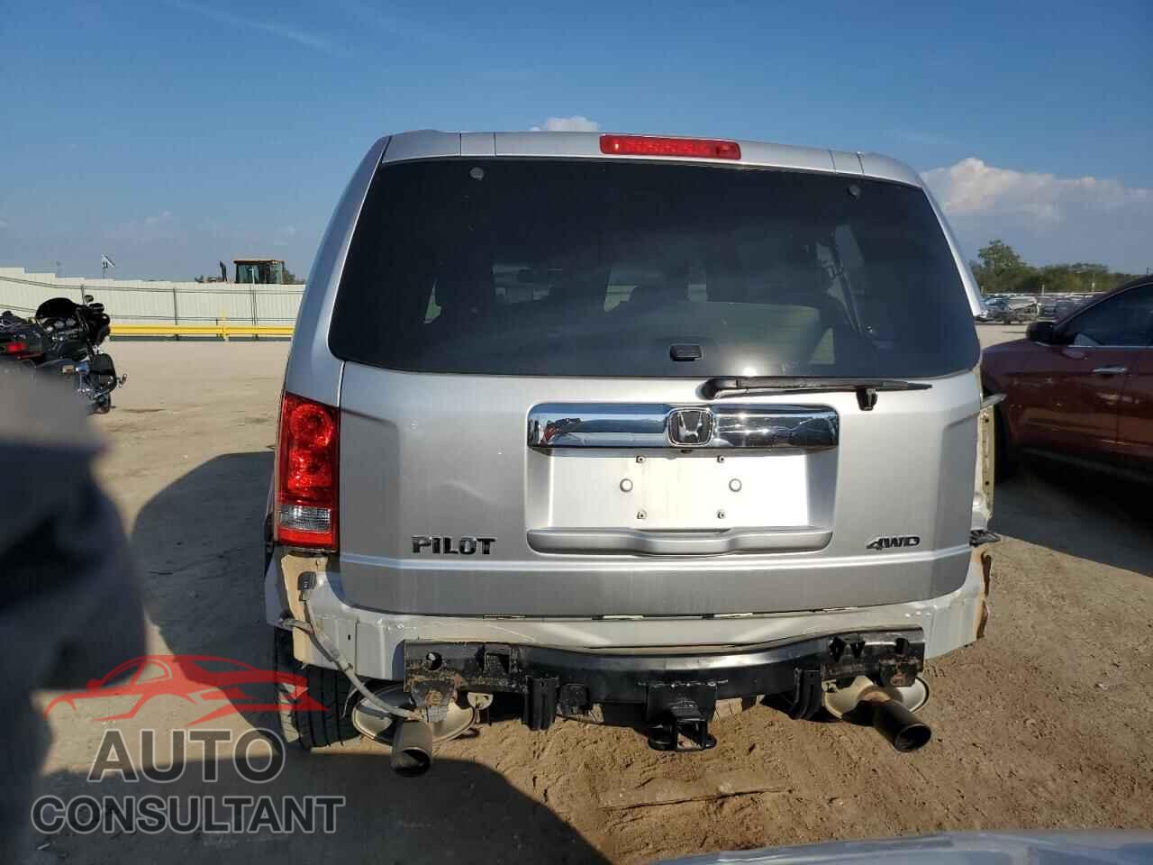 HONDA PILOT 2013 - 5FNYF4H67DB076226