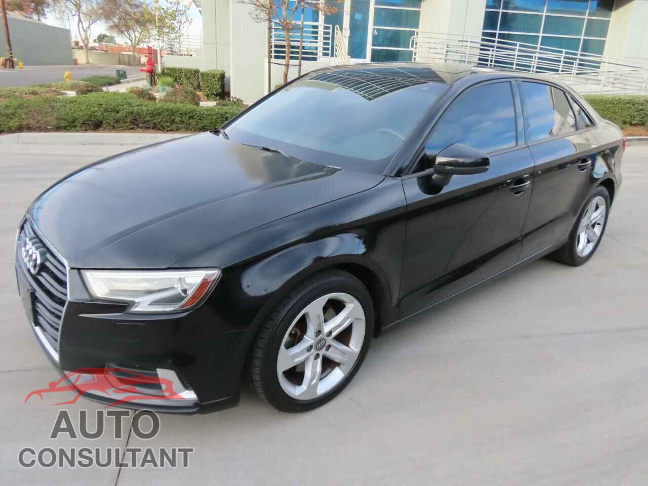 AUDI A3 2017 - WAUAUGFF6H1044889