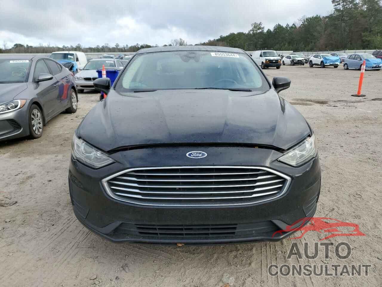 FORD FUSION 2019 - 3FA6P0LU2KR138846