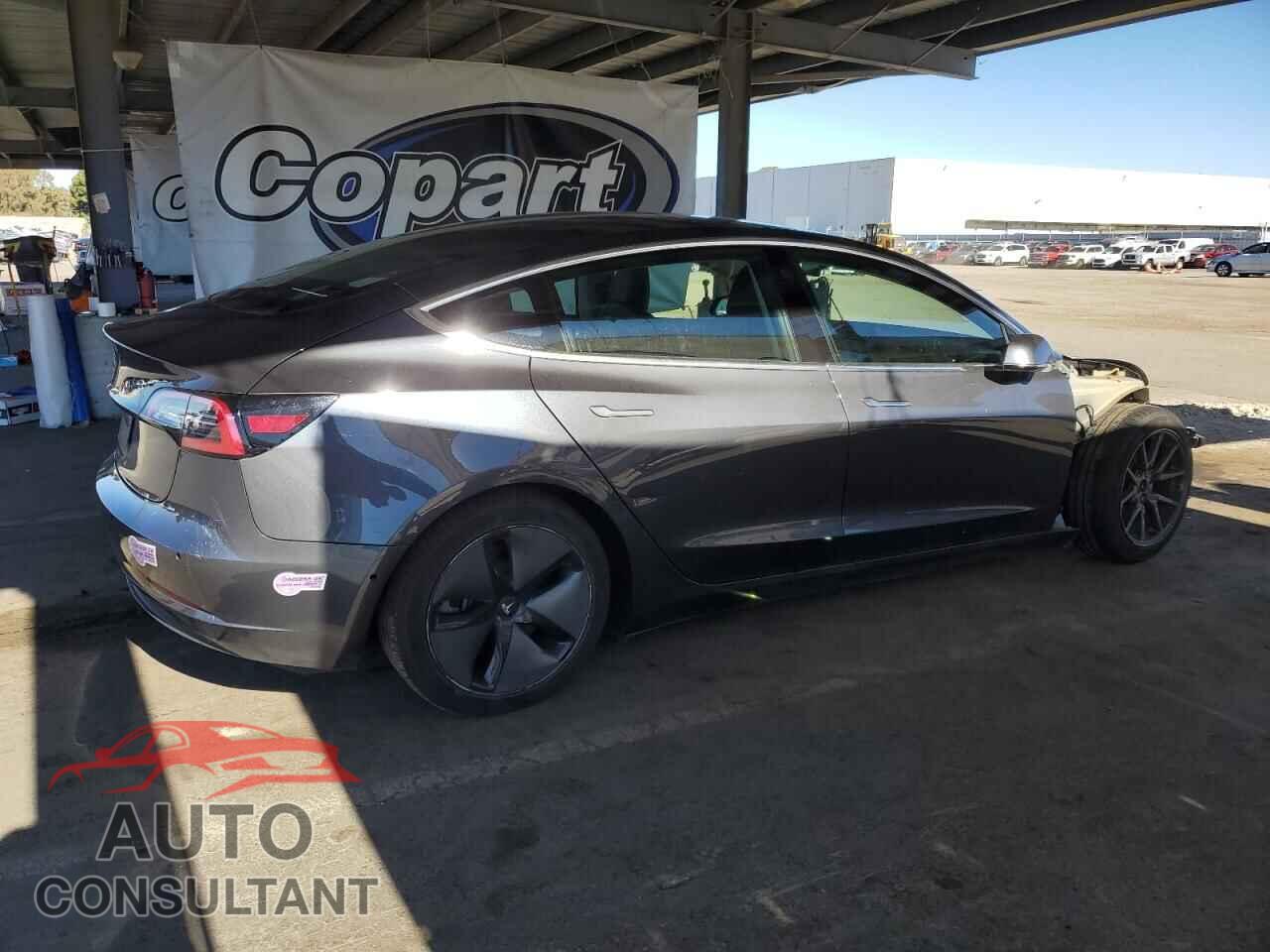 TESLA MODEL 3 2018 - 5YJ3E1EA9JF158572