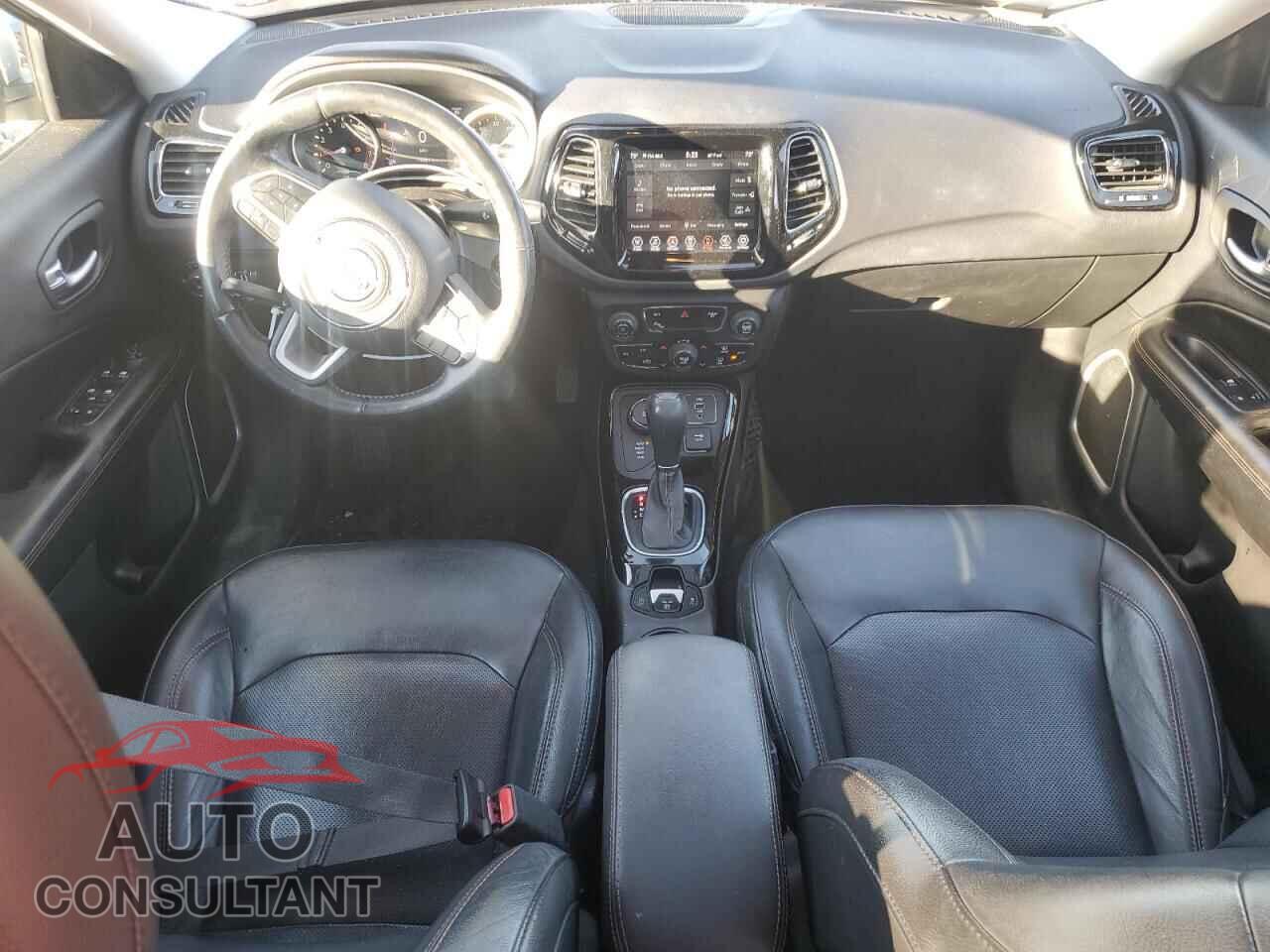 JEEP COMPASS 2018 - 3C4NJDCB1JT435346