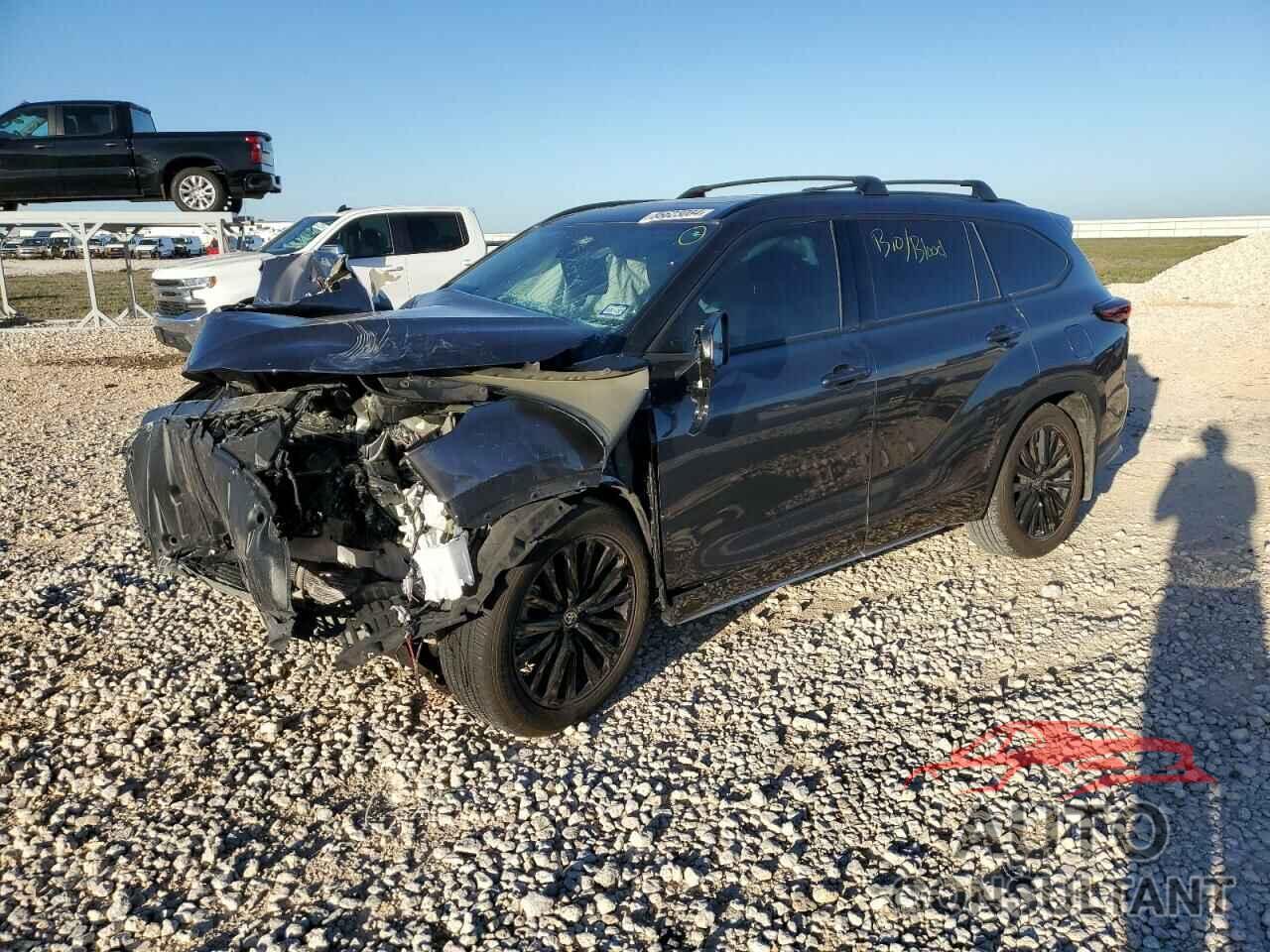 TOYOTA HIGHLANDER 2024 - 5TDKDRAH1RS544488
