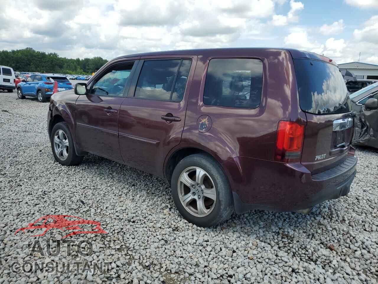 HONDA PILOT 2013 - 5FNYF3H52DB005419