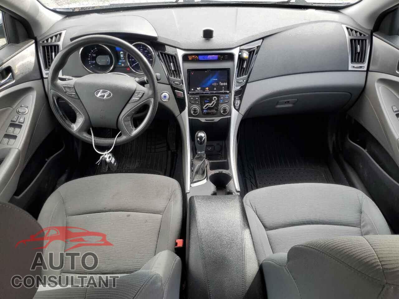 HYUNDAI SONATA 2012 - KMHEC4A40CA022760