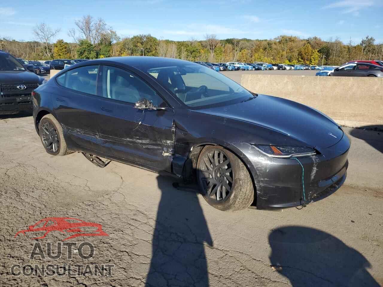 TESLA MODEL 3 2025 - 5YJ3E1EB0SF998511