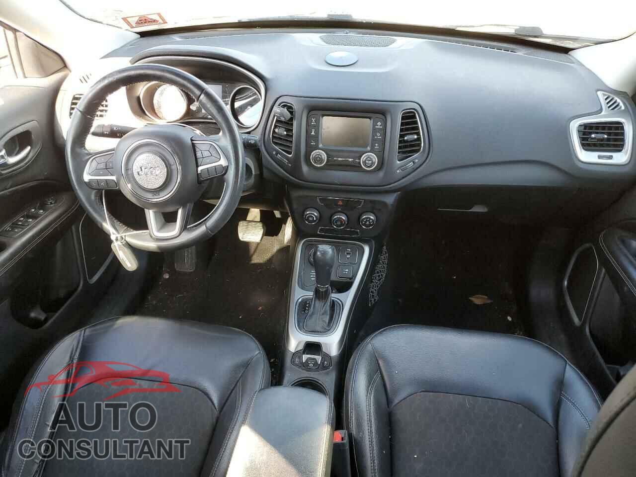 JEEP COMPASS 2018 - 3C4NJDBB1JT282176