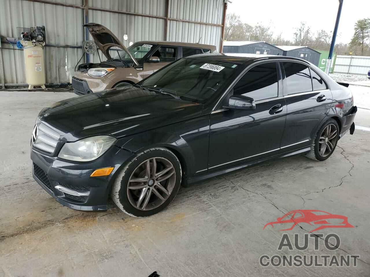 MERCEDES-BENZ C-CLASS 2013 - WDDGF8AB7DG046245