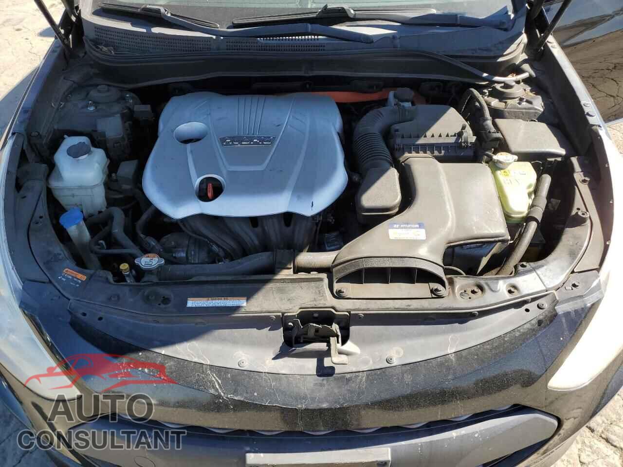 HYUNDAI SONATA 2013 - KMHEC4A49DA070517