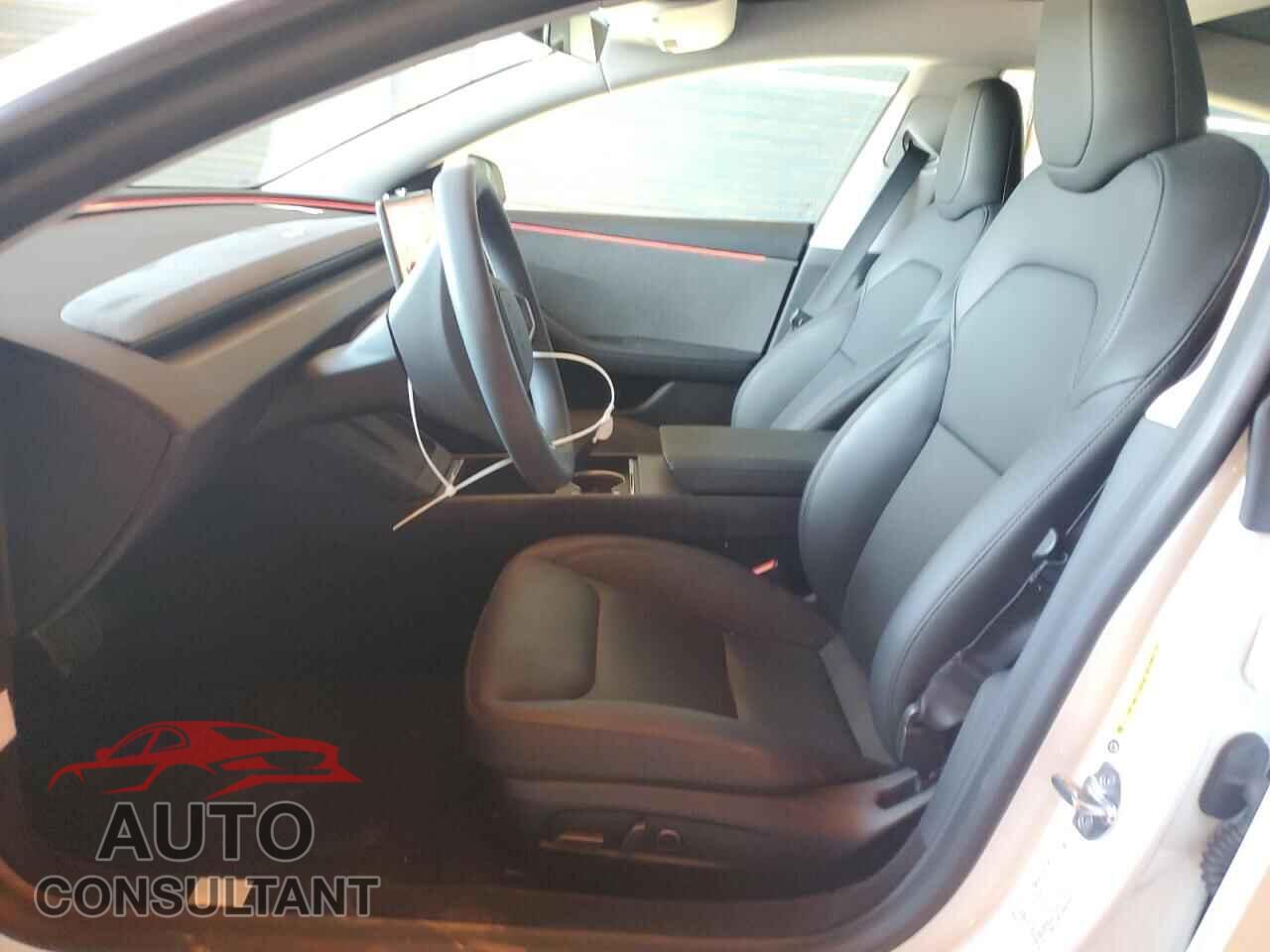 TESLA MODEL 3 2025 - 5YJ3E1EA6SF920841