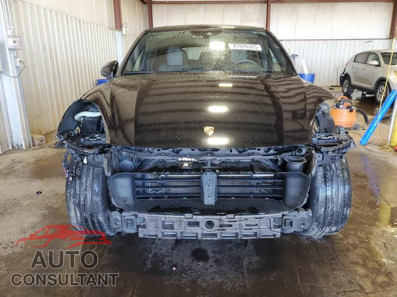 PORSCHE CAYENNE 2018 - WP1AA2A2XJKA00833