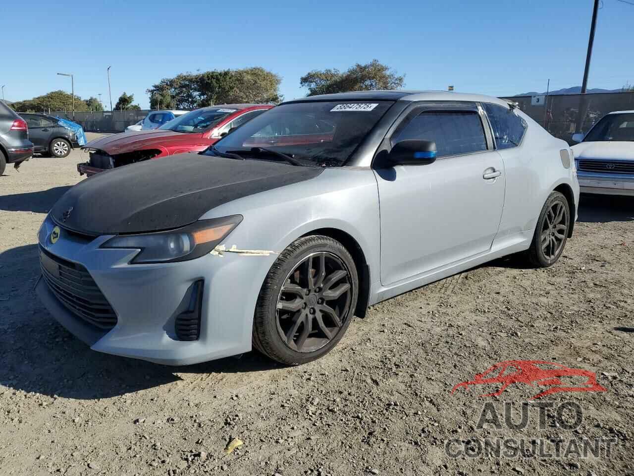 TOYOTA SCION 2016 - JTKJF5C72GJ015461
