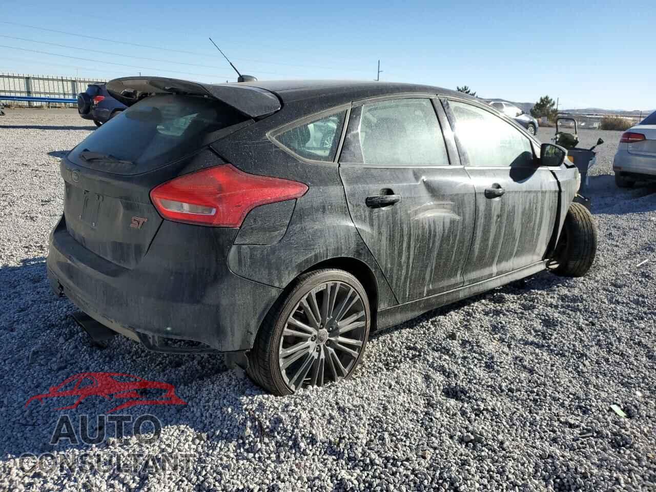 FORD FOCUS 2017 - 1FADP3L96HL334011