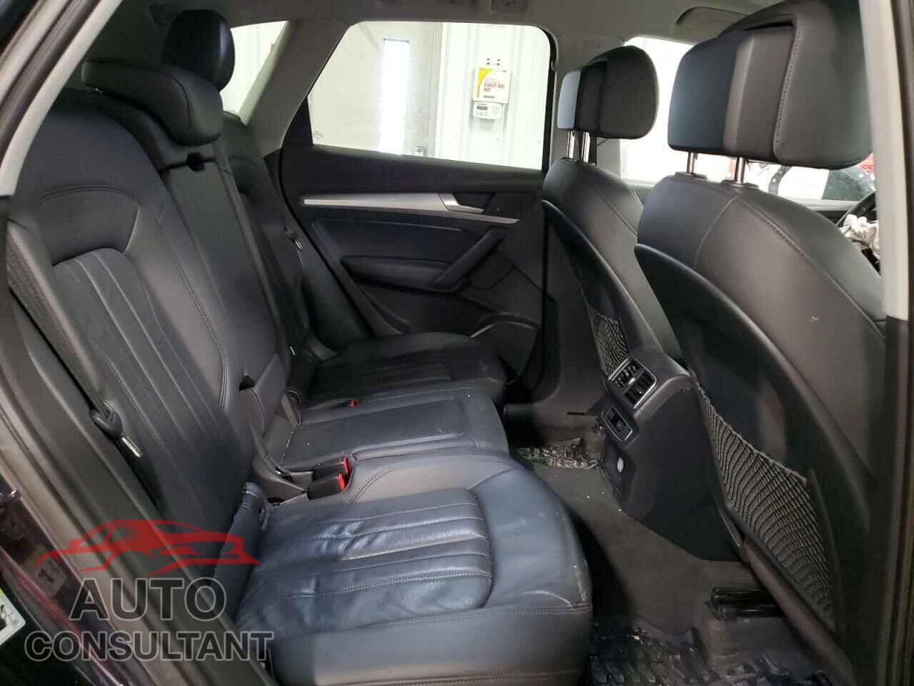AUDI Q5 2018 - WA1ANAFY3J2024947