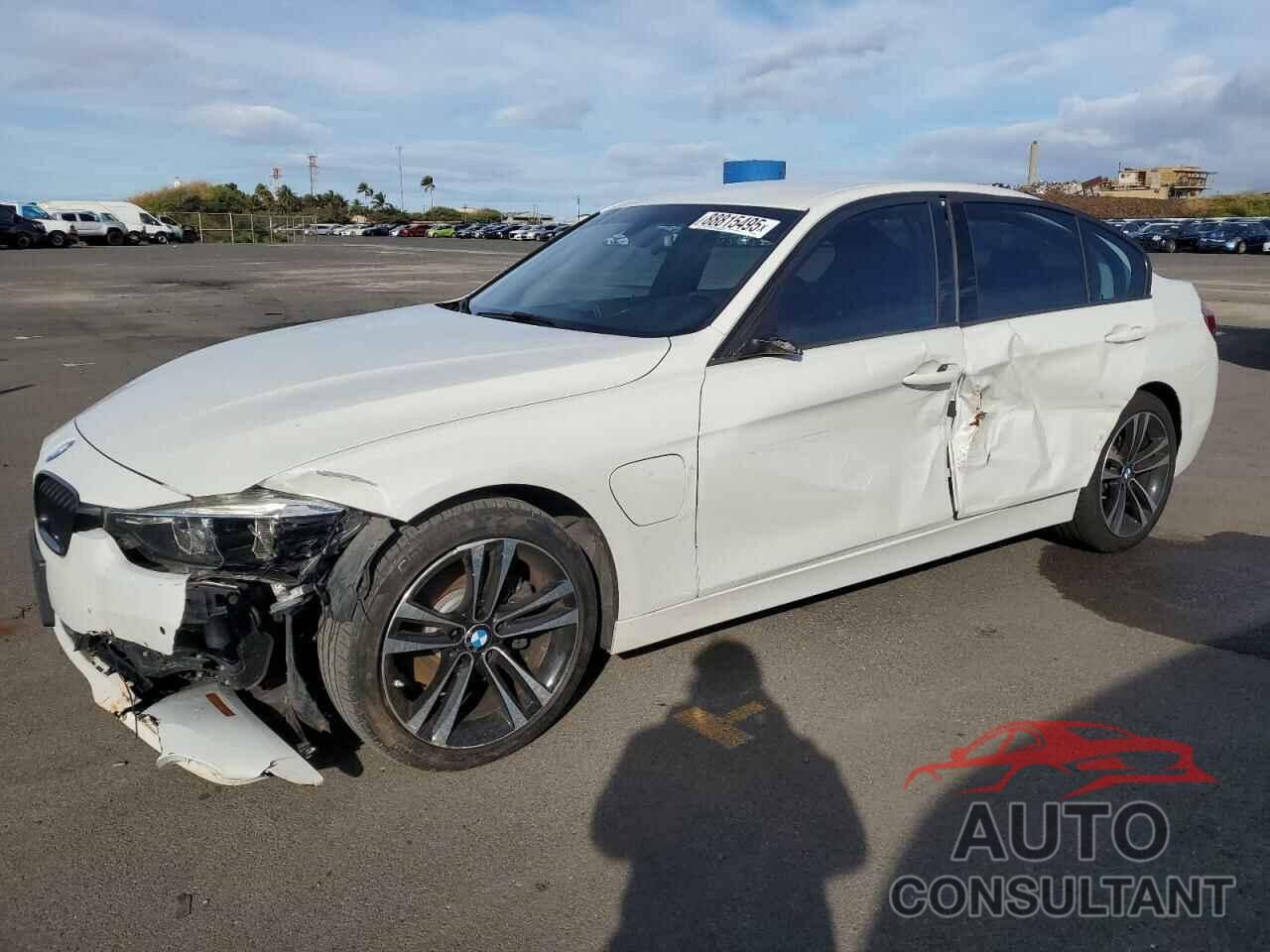 BMW 3 SERIES 2018 - WBA8E1C52JA756990