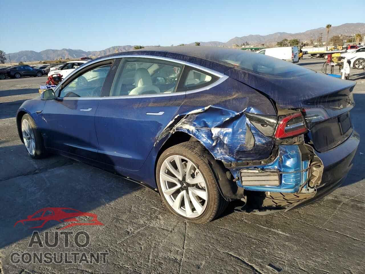 TESLA MODEL 3 2020 - 5YJ3E1EAXLF806617