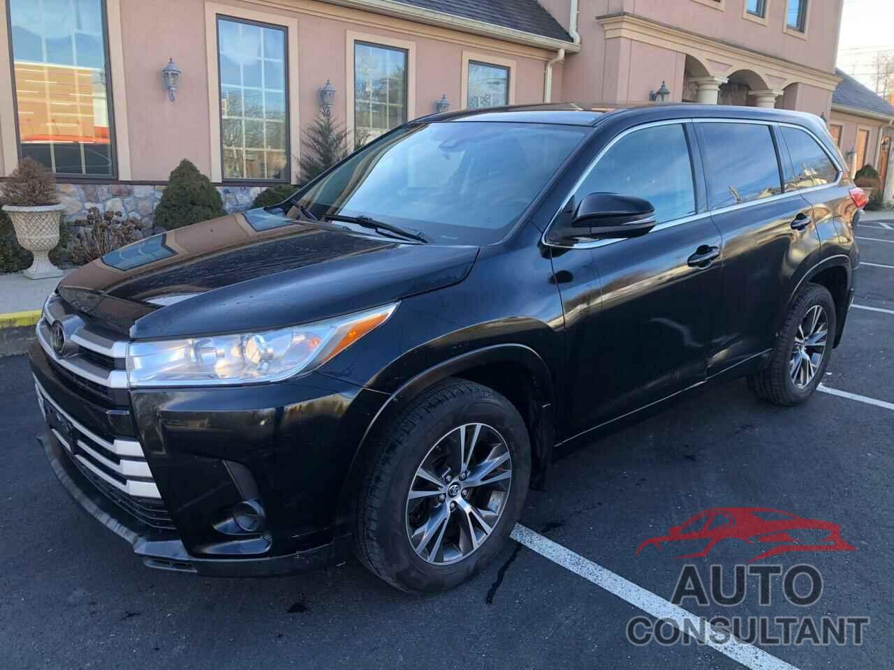 TOYOTA HIGHLANDER 2018 - 5TDBZRFH4JS899749