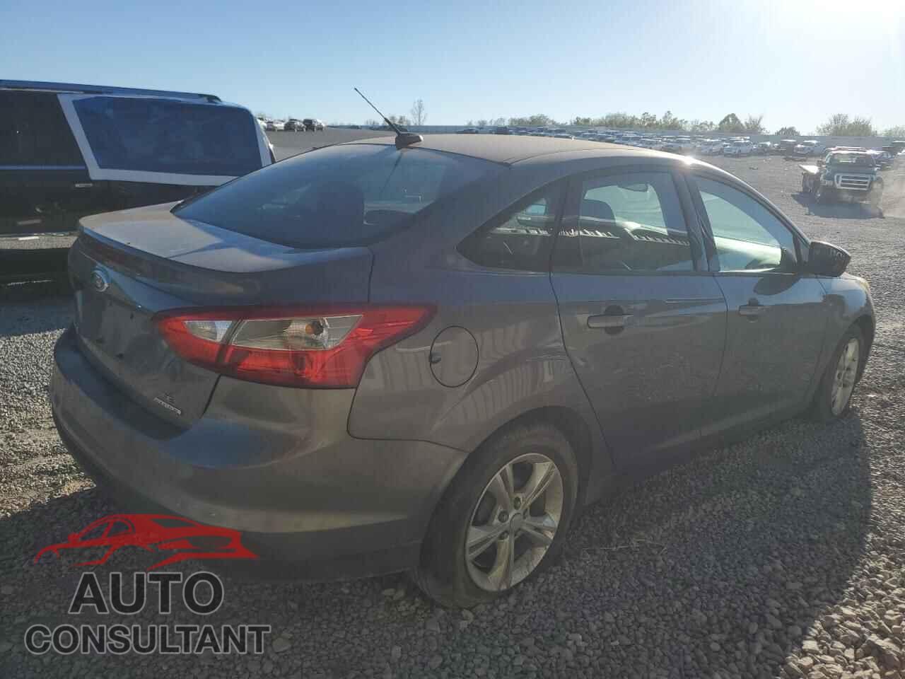 FORD FOCUS 2013 - 1FADP3F22DL221150