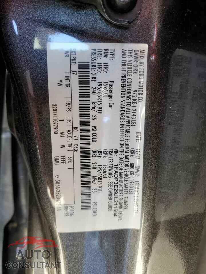 FORD FOCUS 2018 - 1FADP3E29JL211504