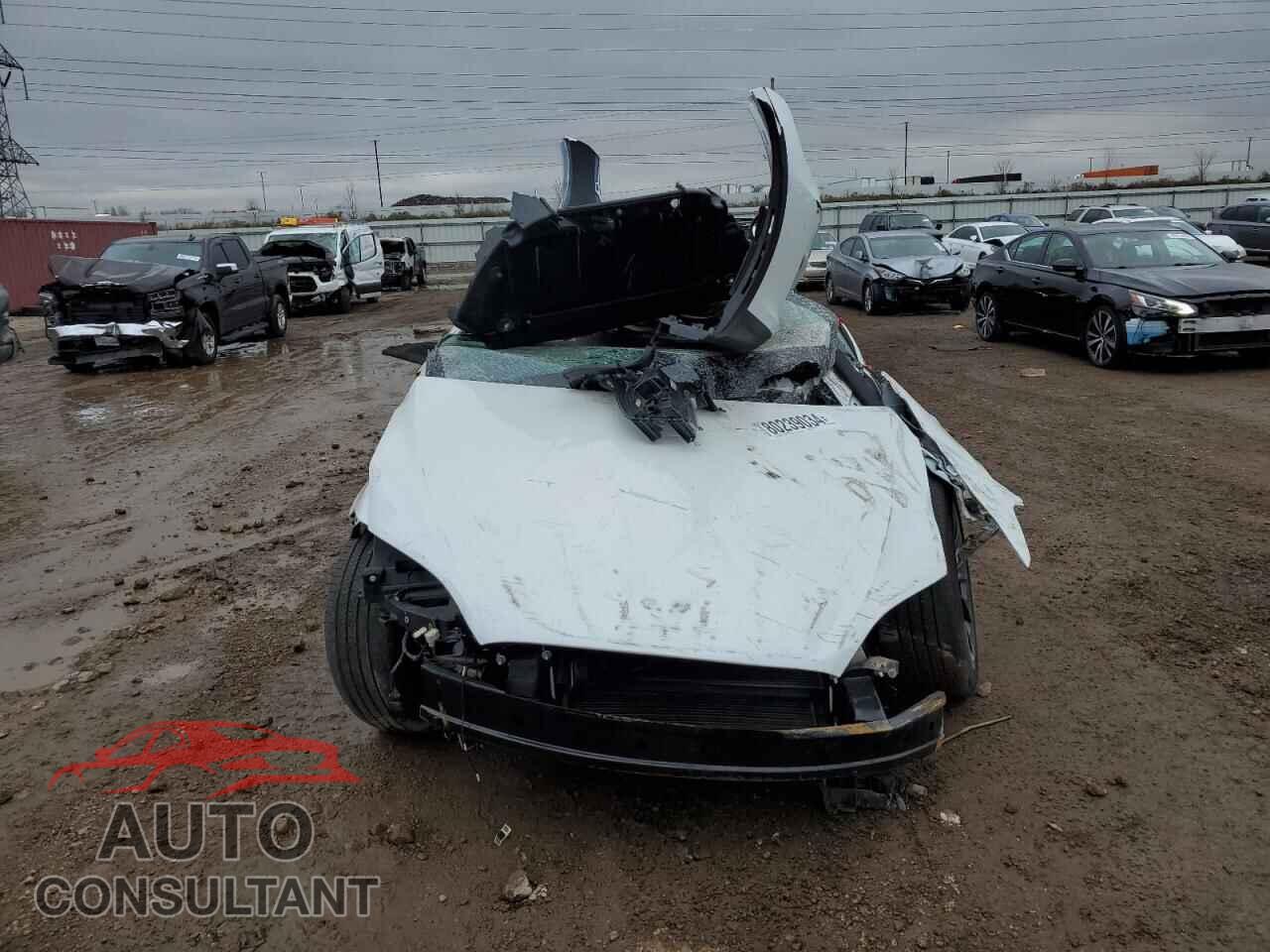 TESLA MODEL X 2018 - 5YJXCBE21JF141044