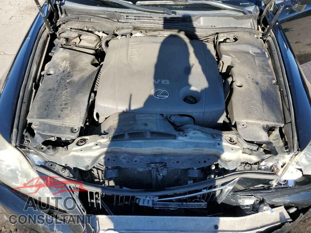 LEXUS IS 2012 - JTHCF5C24C5057863