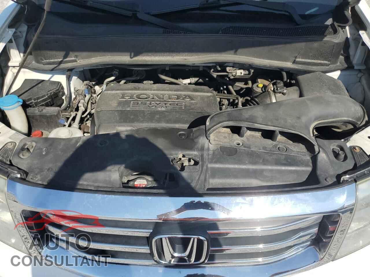 HONDA PILOT 2015 - 5FNYF4H57FB016439
