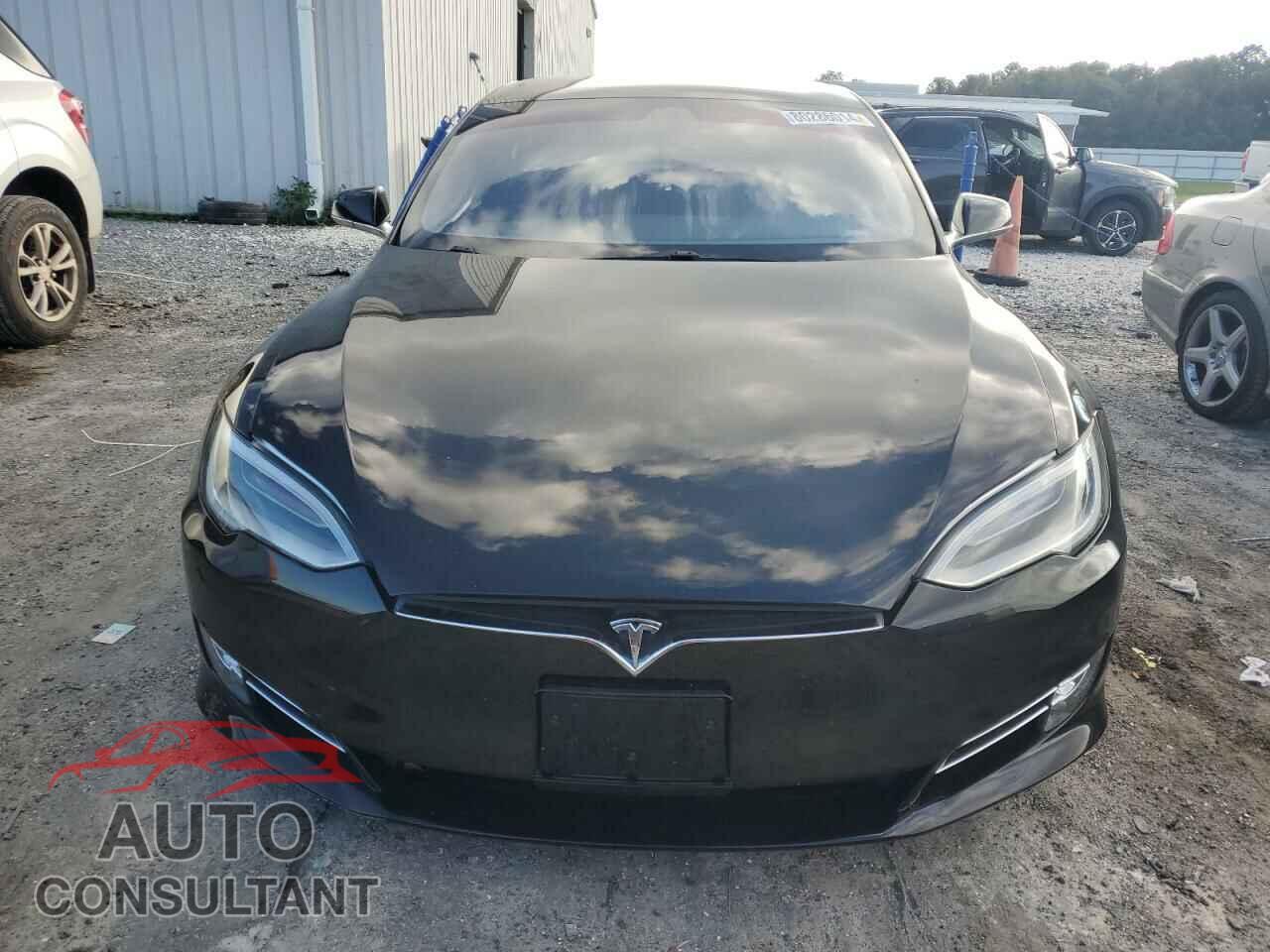 TESLA MODEL S 2018 - 5YJSA1E24JF293975