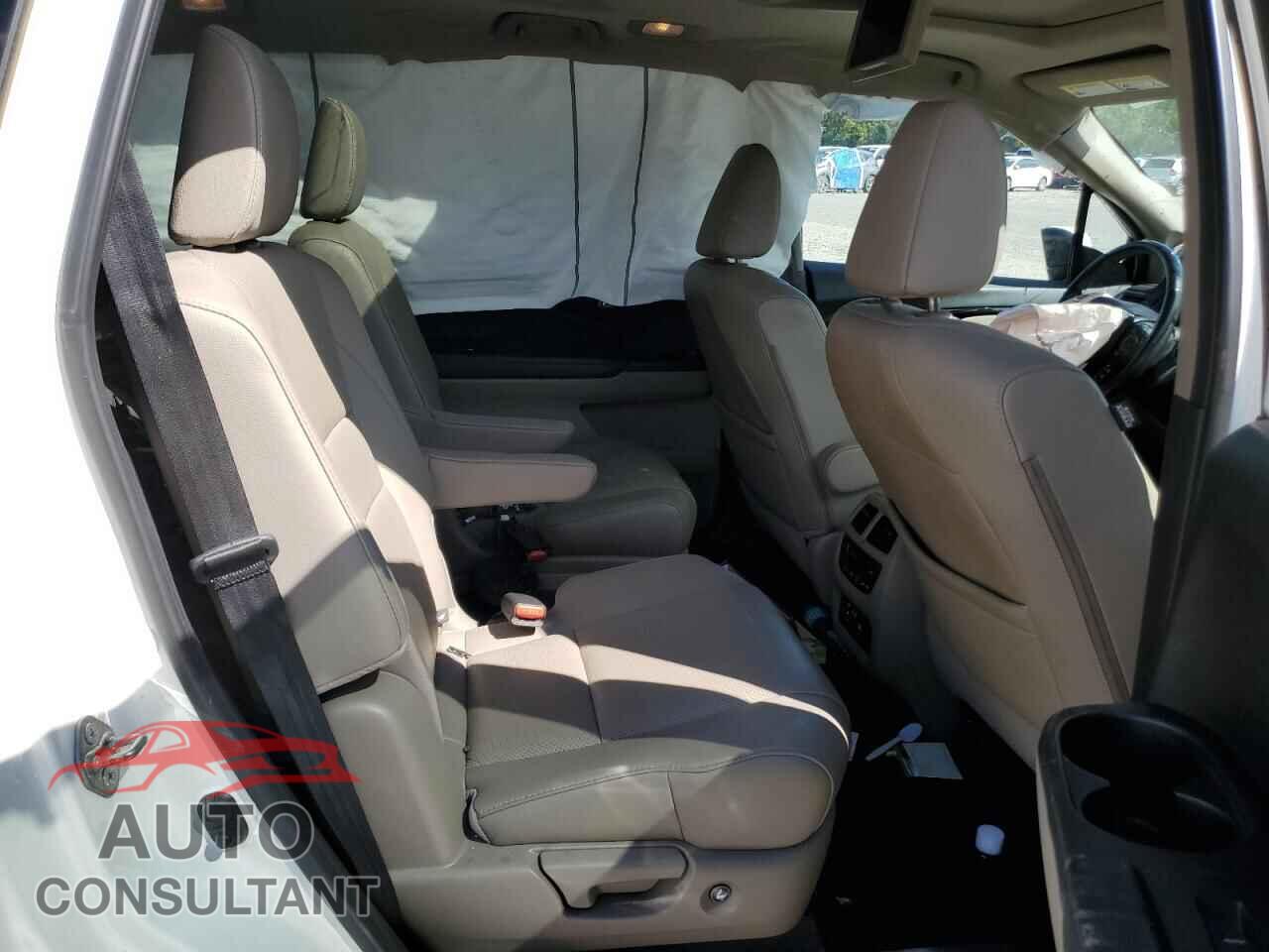 HONDA PILOT 2017 - 5FNYF6H02HB071903