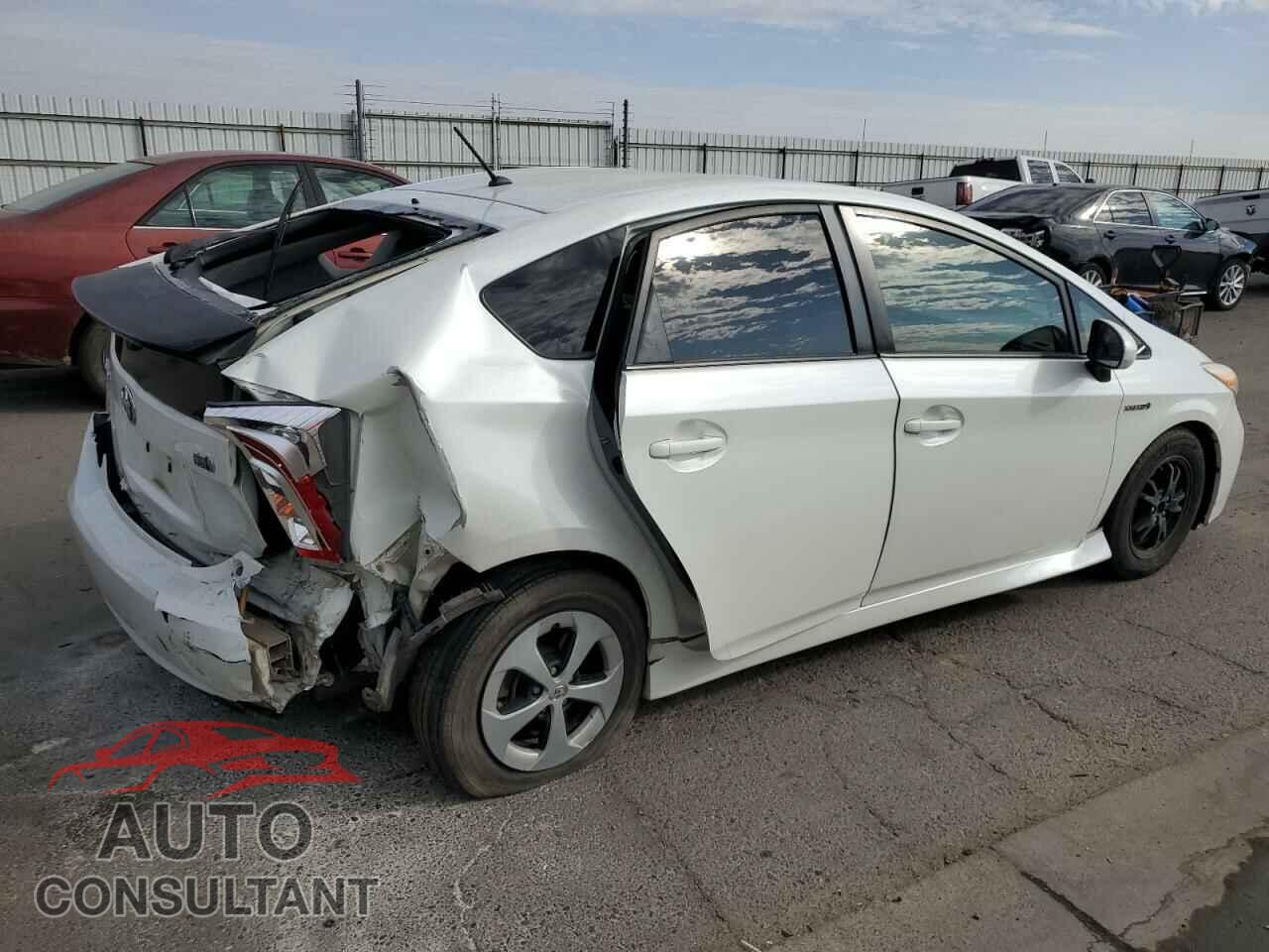 TOYOTA PRIUS 2015 - JTDKN3DU8F1996787