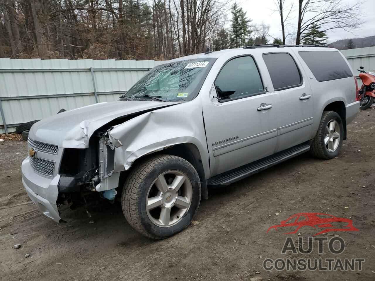 CHEVROLET SUBURBAN 2013 - 1GNSKKE72DR363879