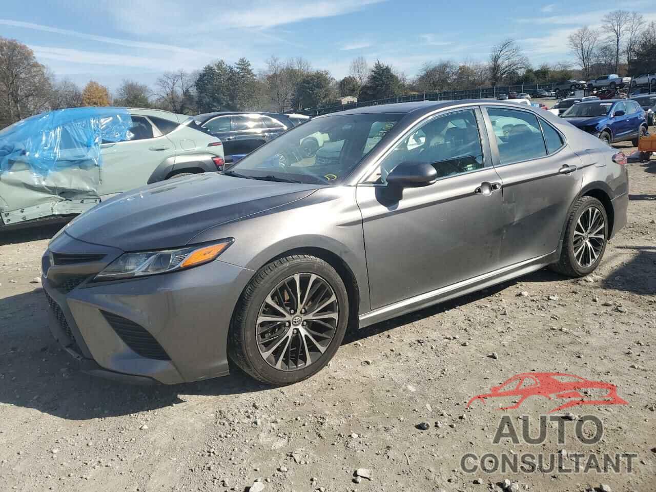 TOYOTA CAMRY 2018 - 4T1B11HK0JU008574
