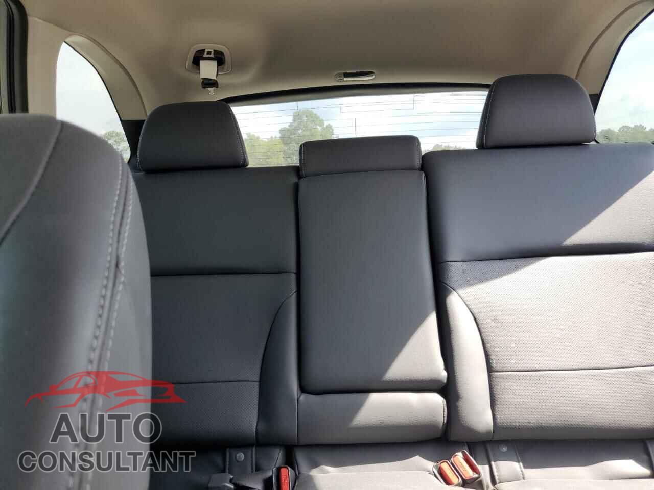 SUBARU OUTBACK 2018 - 4S4BSANC2J3380935