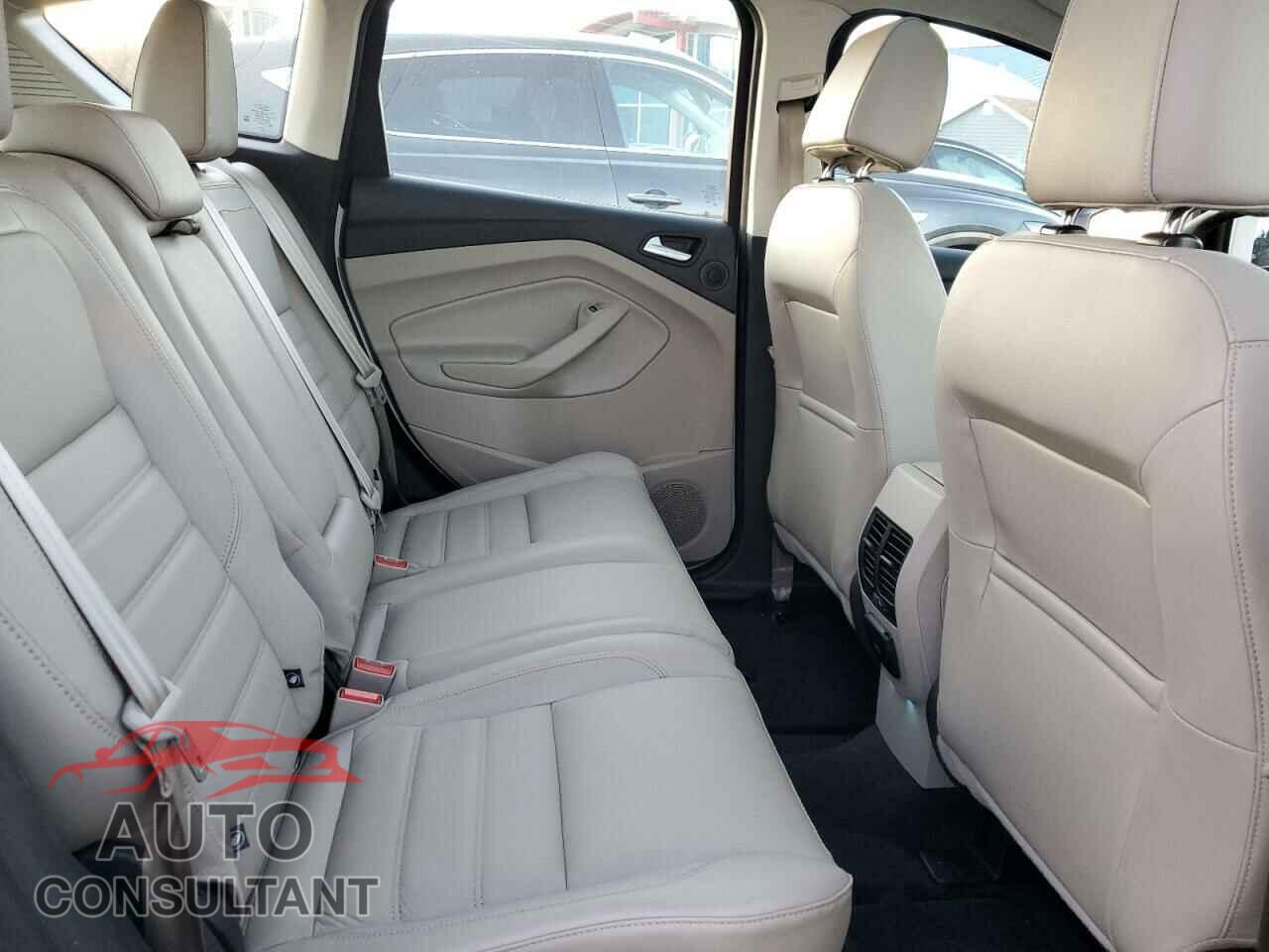 FORD CMAX 2017 - 1FADP5FU8HL117538